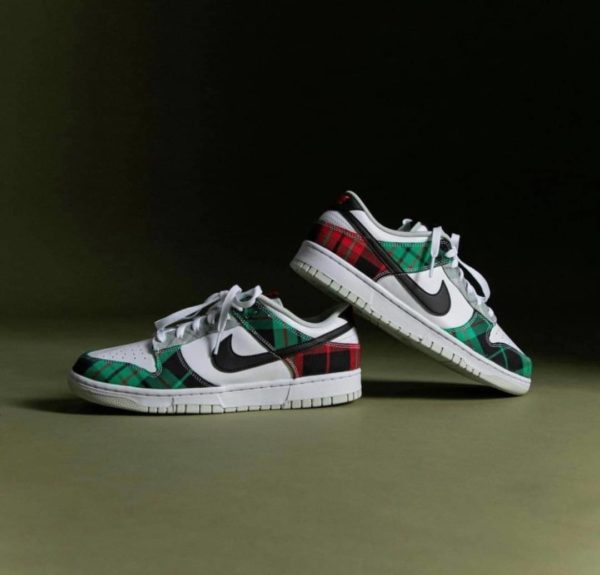 Nike Dunk Low Plaid