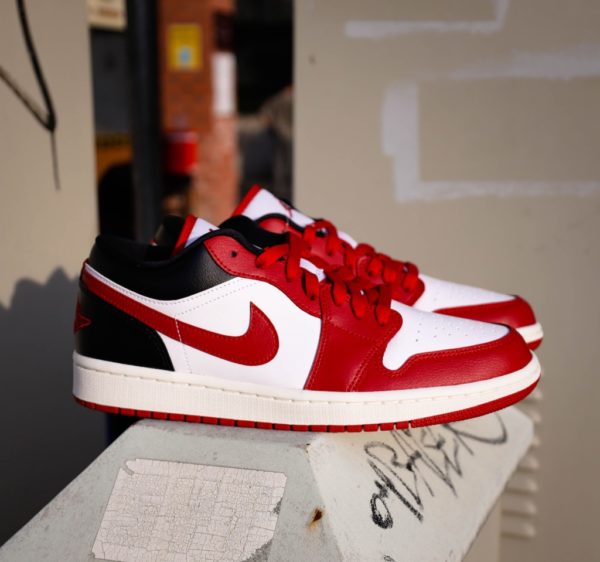 Nike Air Jordan 1 Low Chicago Bulls