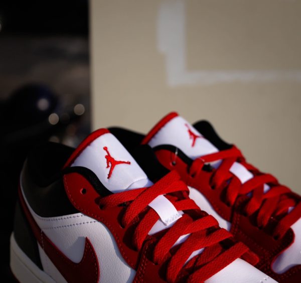 Nike Air Jordan 1 Low Chicago Bulls - Image 5