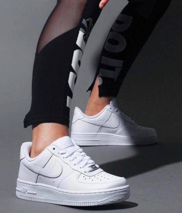 Nike Air Force 1 SUPREME มีเชือก 2 สีขาวกับแดง - Image 6