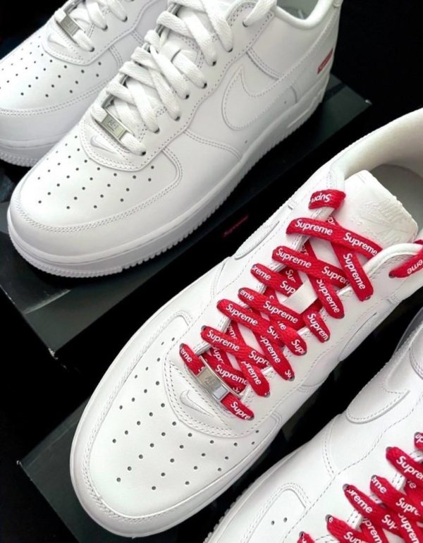 Nike Air Force 1 SUPREME มีเชือก 2 สีขาวกับแดง - Image 3