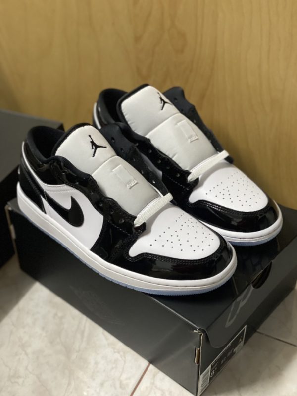 Nike Air Jordan 1 Low Panda - Image 2
