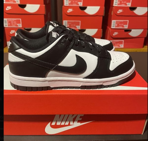 NIKE DUNK LOW  PANDA 🐼🐼 - Image 3