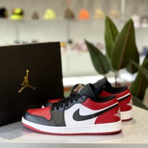 Nike Air Jordan 1 Low Bred Toe
