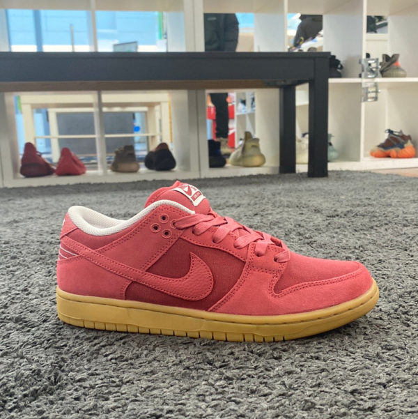Nike Dunk Low SB Adove