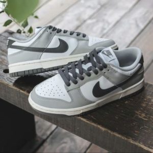Nike Dunk Low Light Smoke Grey