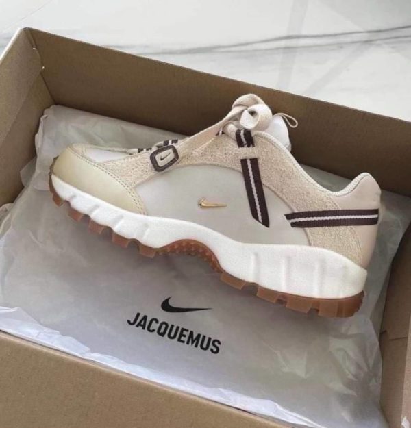 NIKE  x JACQUEMUS