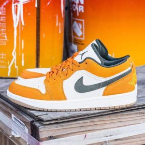 Nike Air Jordan 1 Low Light Curry