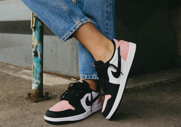 Nike Air Jordan 1 Low Bleach Coral - Image 9