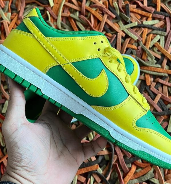Nike Dunk Low Reverse Brazil - Image 4