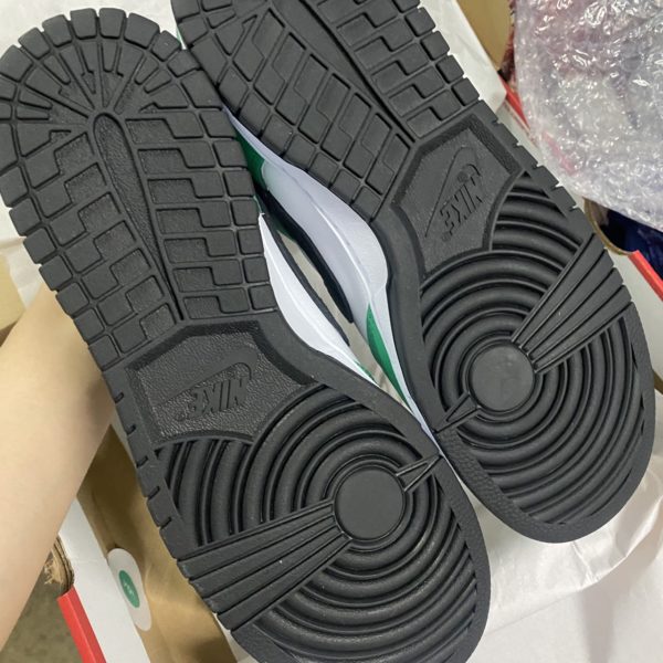 Nike Dunk Low Celtic - Image 12